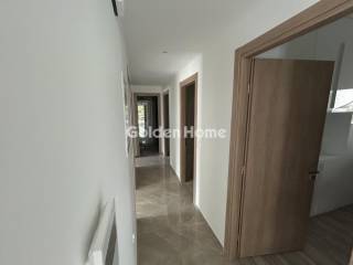 Χολ - Διάδρομος