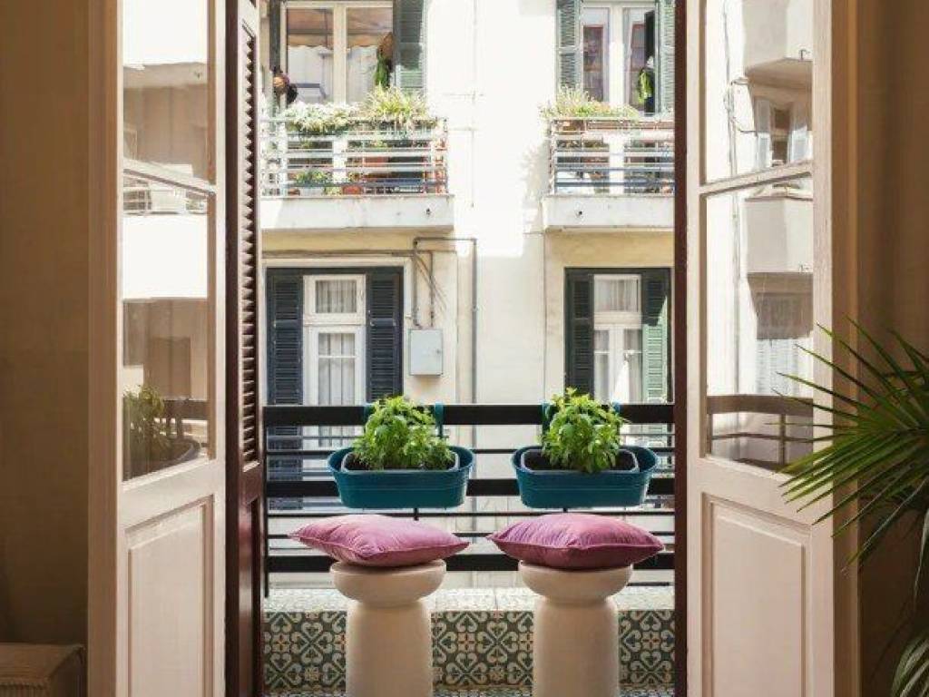 Forumland Real Estate, Κουφώματα