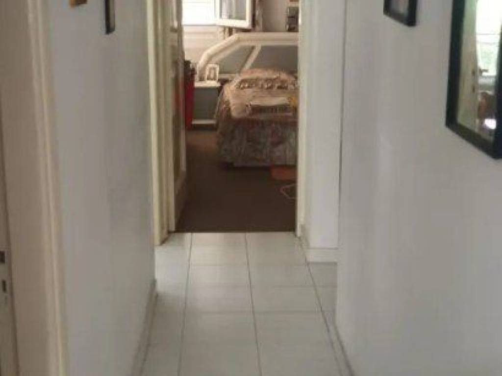 Forumland Real Estate, Διάδρομος