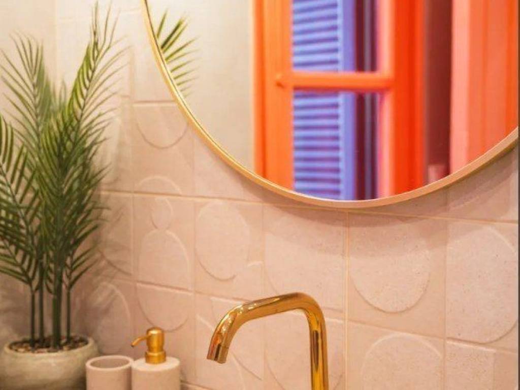 Forumland Real Estate, Μπάνιο