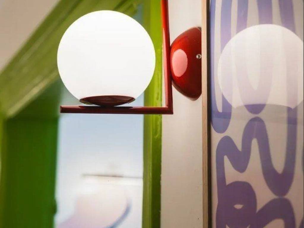 Forumland Real Estate, Διακόσμηση