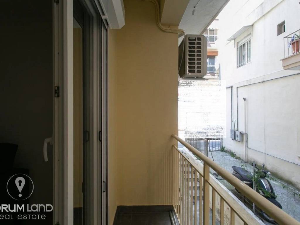 Forumland Real Estate, Βεράντες