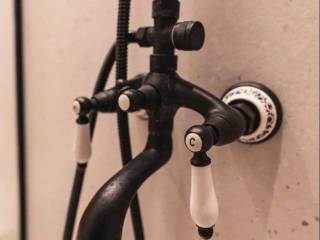 Forumland Real Estate, Μπάνιο