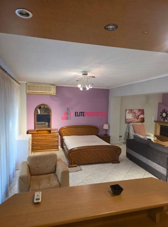 ΣΑΛΟΝΙ-ΔΩΜΑΤΙΟ