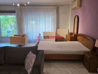 ΣΑΛΟΝΙ-ΔΩΜΑΤΙΟ