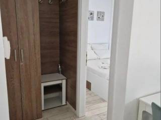 Forumland Real Estate, Χωλ