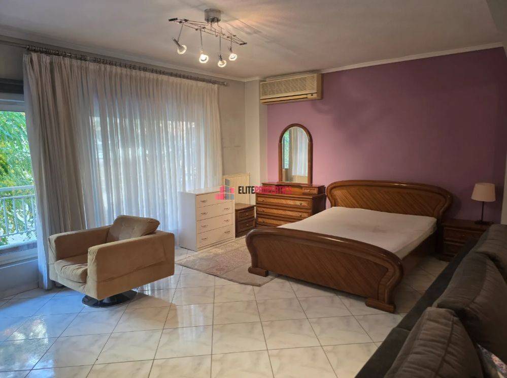 ΣΑΛΟΝΙ-ΔΩΜΑΤΙΟ