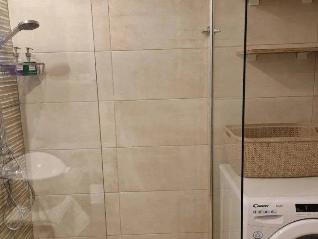 Forumland Real Estate, Μπάνιο