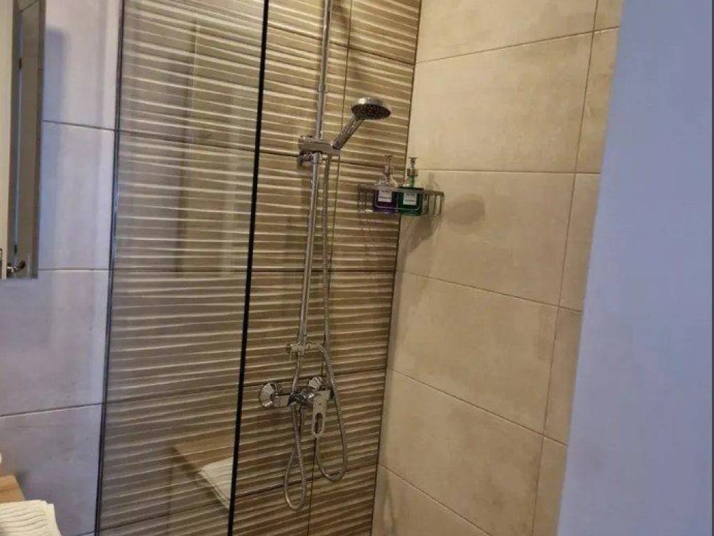 Forumland Real Estate, Μπάνιο