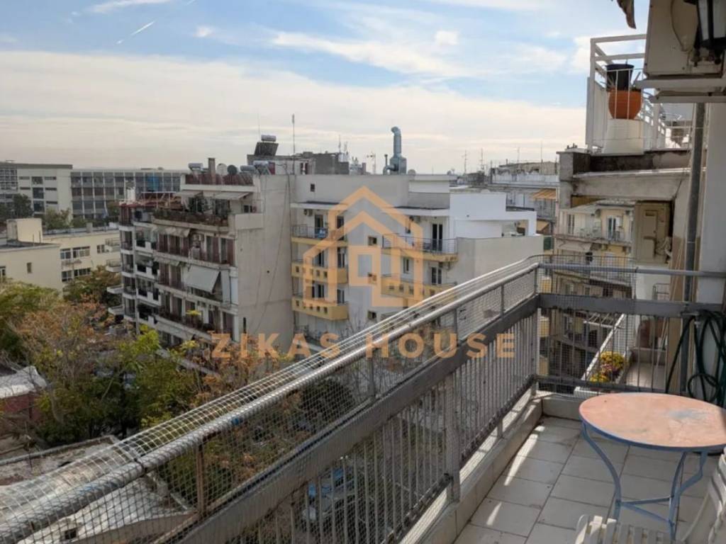 Θέα από μπαλκόνι