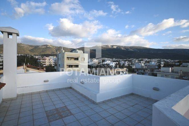 Θέα από μπαλκόνι,Σοφίτα