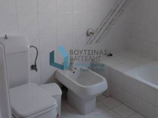 Μπάνιο α΄  ορόφου