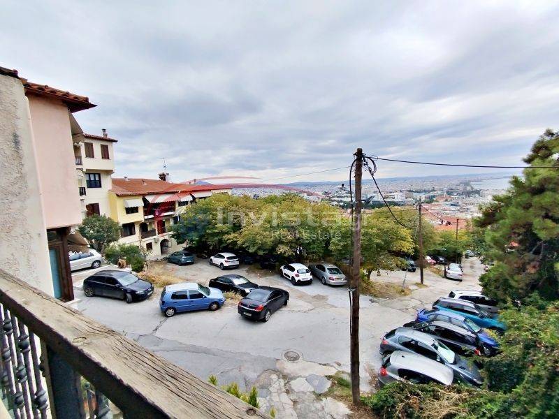 Θέα από μπαλκόνι