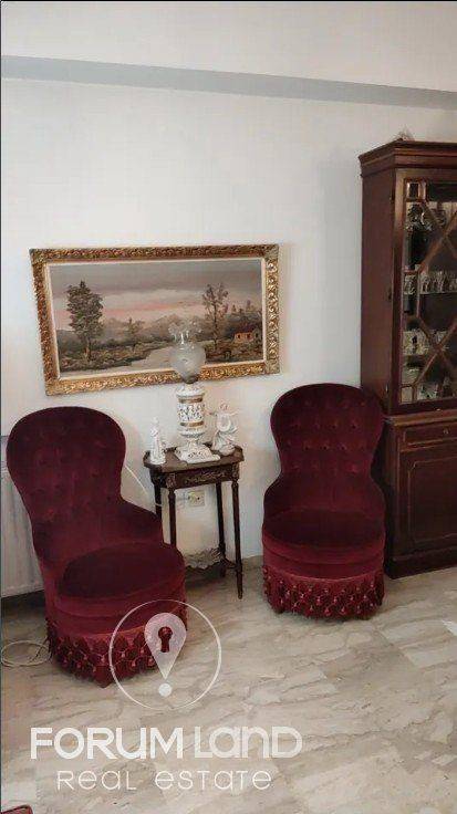 Forumland Real Estate, Καθιστικό