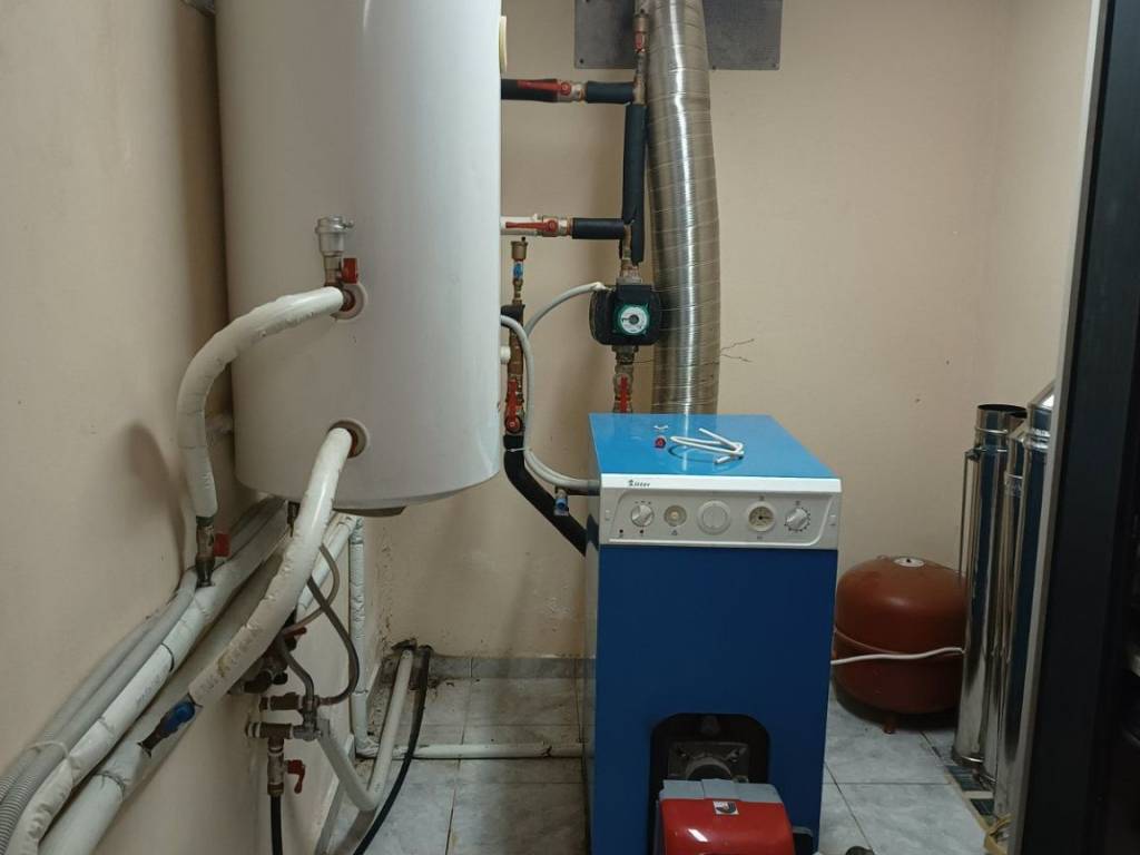 lebetostasio sto isogeio -elektrompoiler