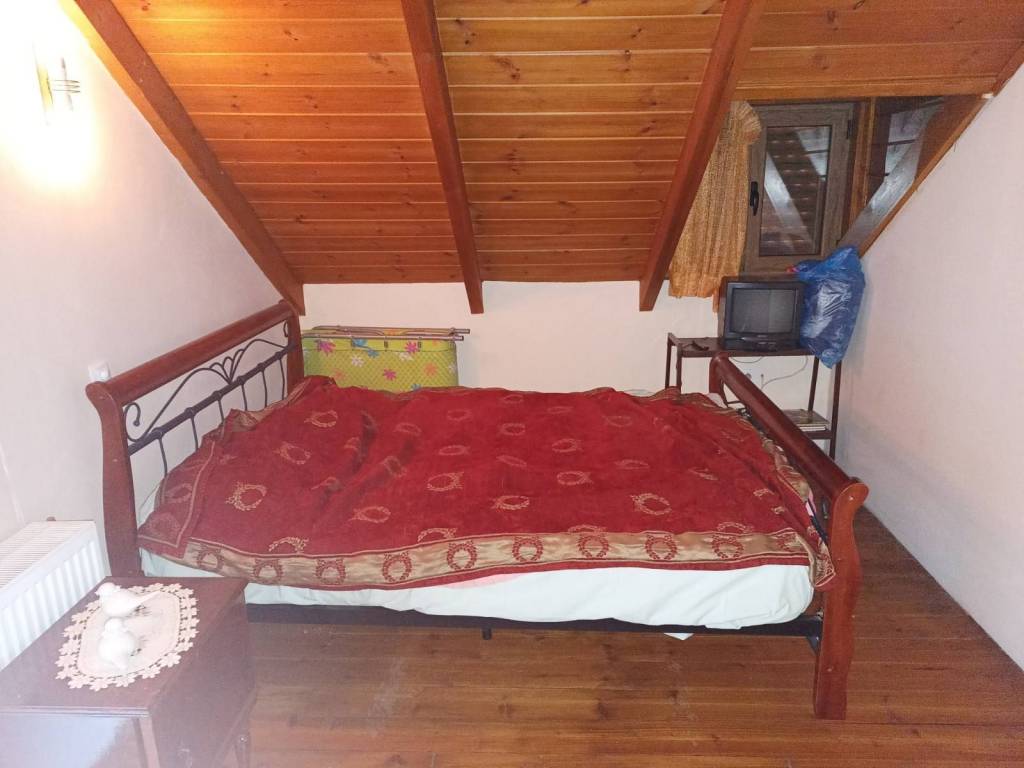 υπνοδωμάτιο στην σοφίτα