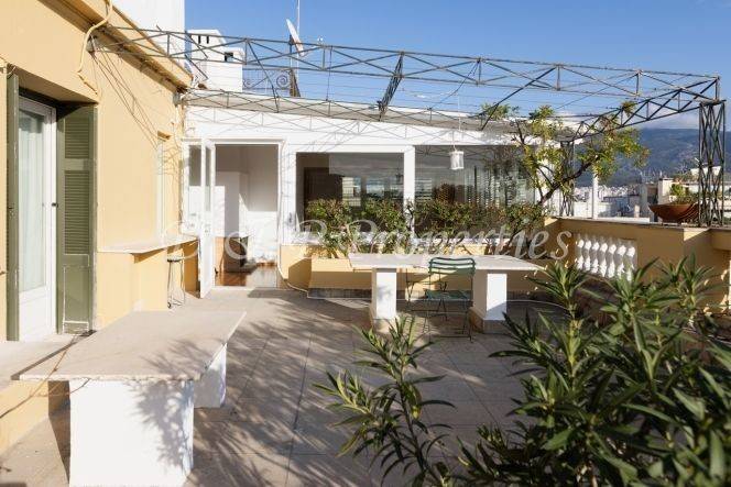 Θέα από μπαλκόνι