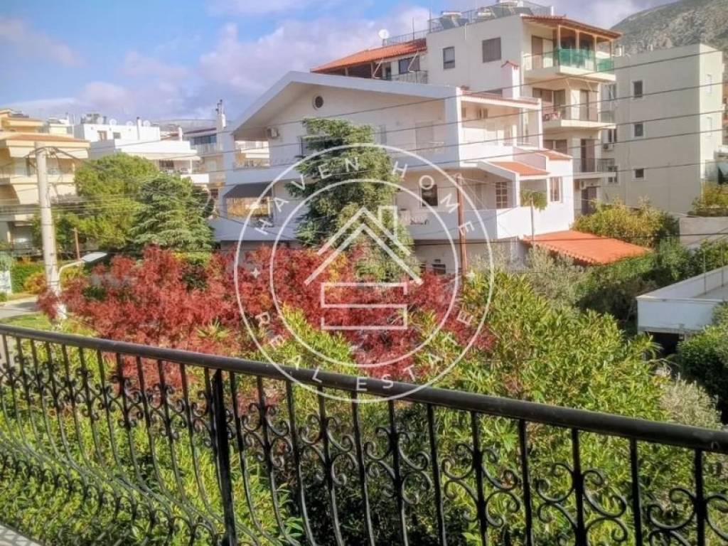 Θέα από μπαλκόνι