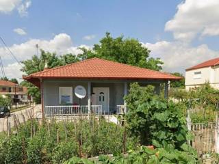 MONOKATOIKIA 105 t.m.