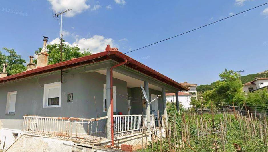 MONOKATOIKIA SE OIKOPEDO 552 t.m