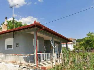 MONOKATOIKIA SE OIKOPEDO 552 t.m