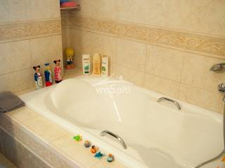 ΑΠΟΨΗ ΜΠΑΝΙΟΥ ΠΡΩΤΟΥ ΕΠΙΠΕΔΟΥ