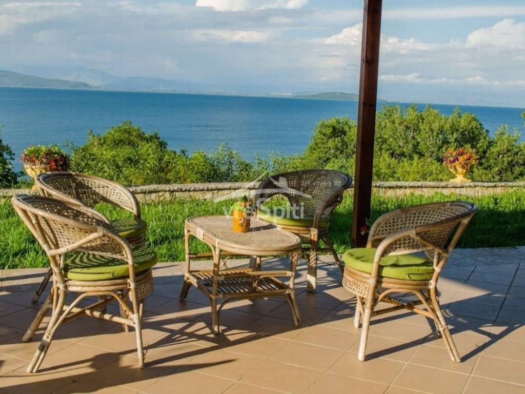 ΒΕΡΑΝΤΑ ΙΣΟΓΕΙΟΥ