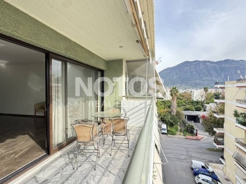 Θέα από μπαλκόνι