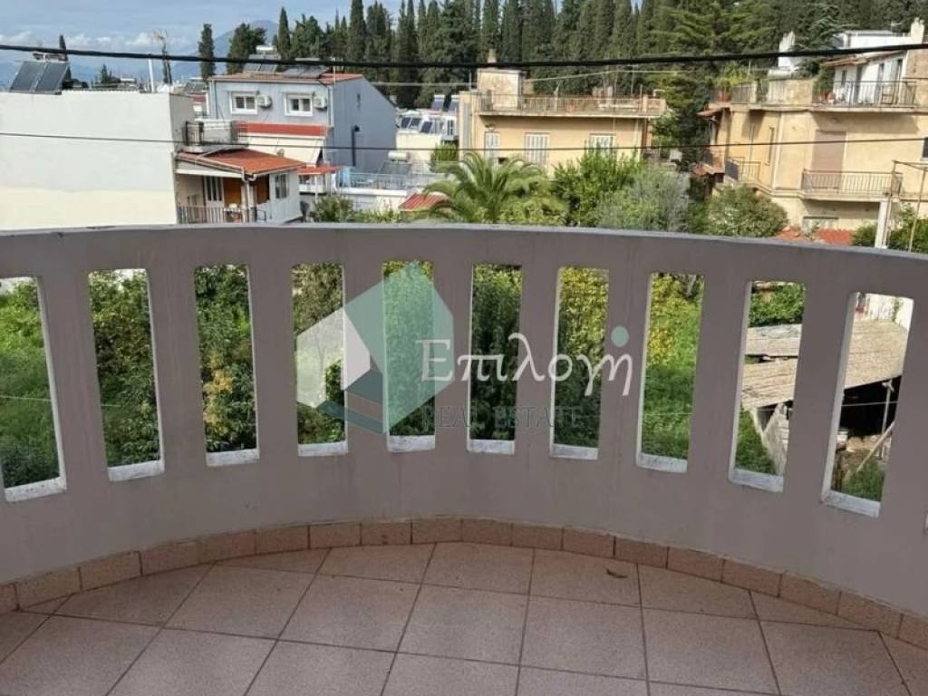 Θέα από μπαλκόνι