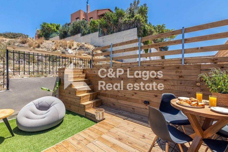 Θέα από μπαλκόνι