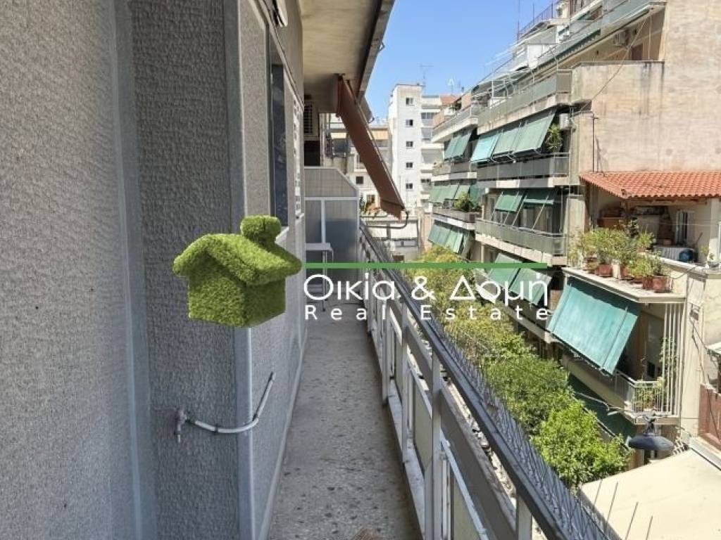 Θέα από μπαλκόνι