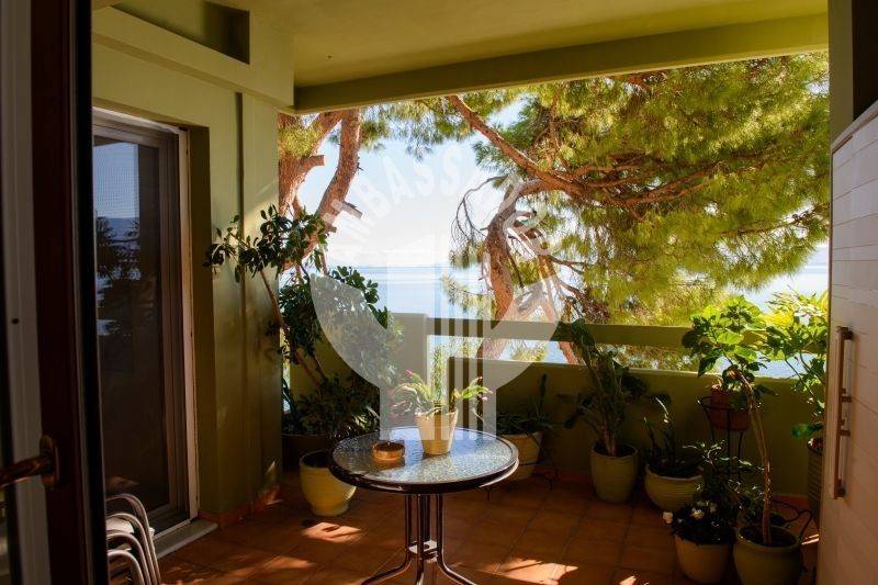 Θέα από μπαλκόνι