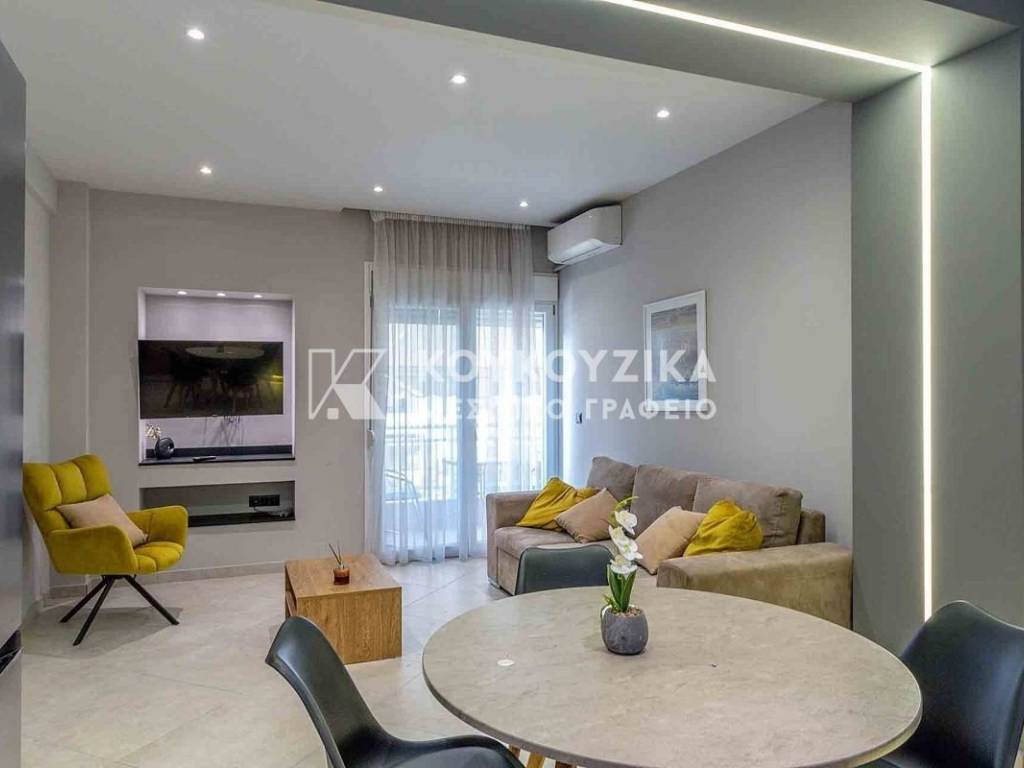 Σαλοκουζίνα