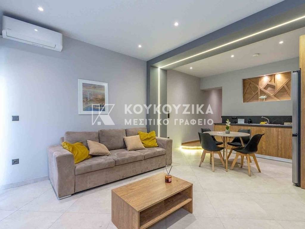 Σαλοκουζίνα