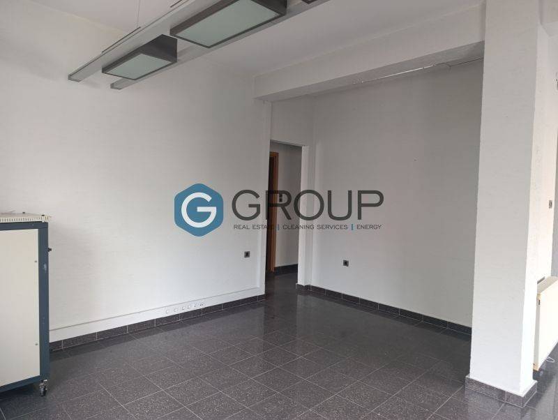 Τρείς χώροι