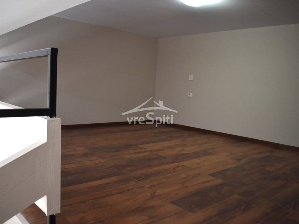 ΕΠΑΝΩ ΕΠΙΠΕΔΟ -2ο Υ/Ο-ΓΡΑΦΕΙΟ-ΥΨΟΣ 1,75