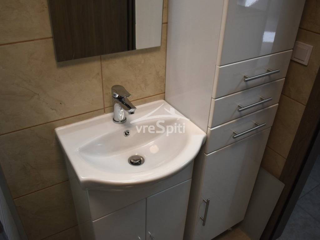 ΛΟΥΤΡΟ-ΕΡΜΑΡΙΑ