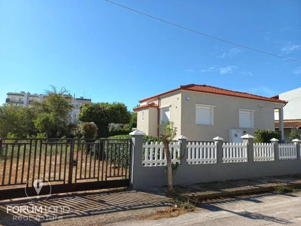 Forumland Real Estate, Εξωτερική Όψη