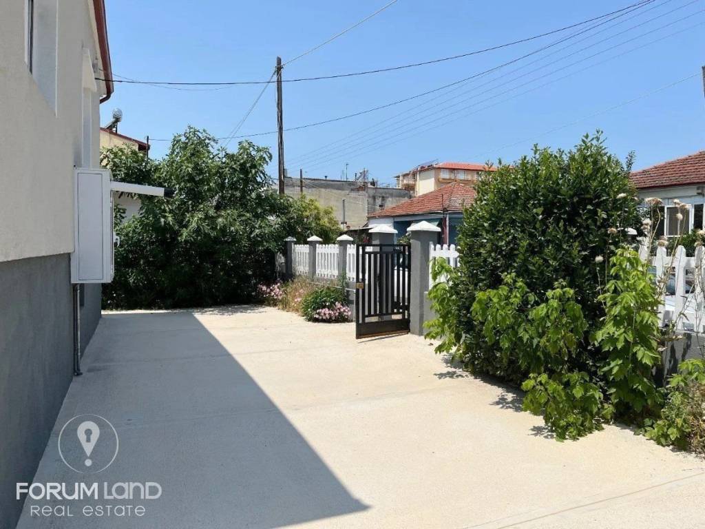 Forumland Real Estate, Εξωτερική Όψη