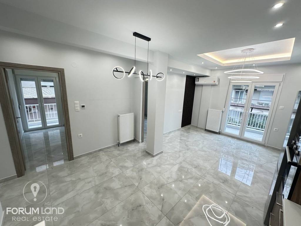 Forumland Real Estate, Σαλοκουζίνα