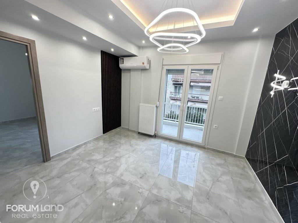 Forumland Real Estate, Σαλοκουζίνα