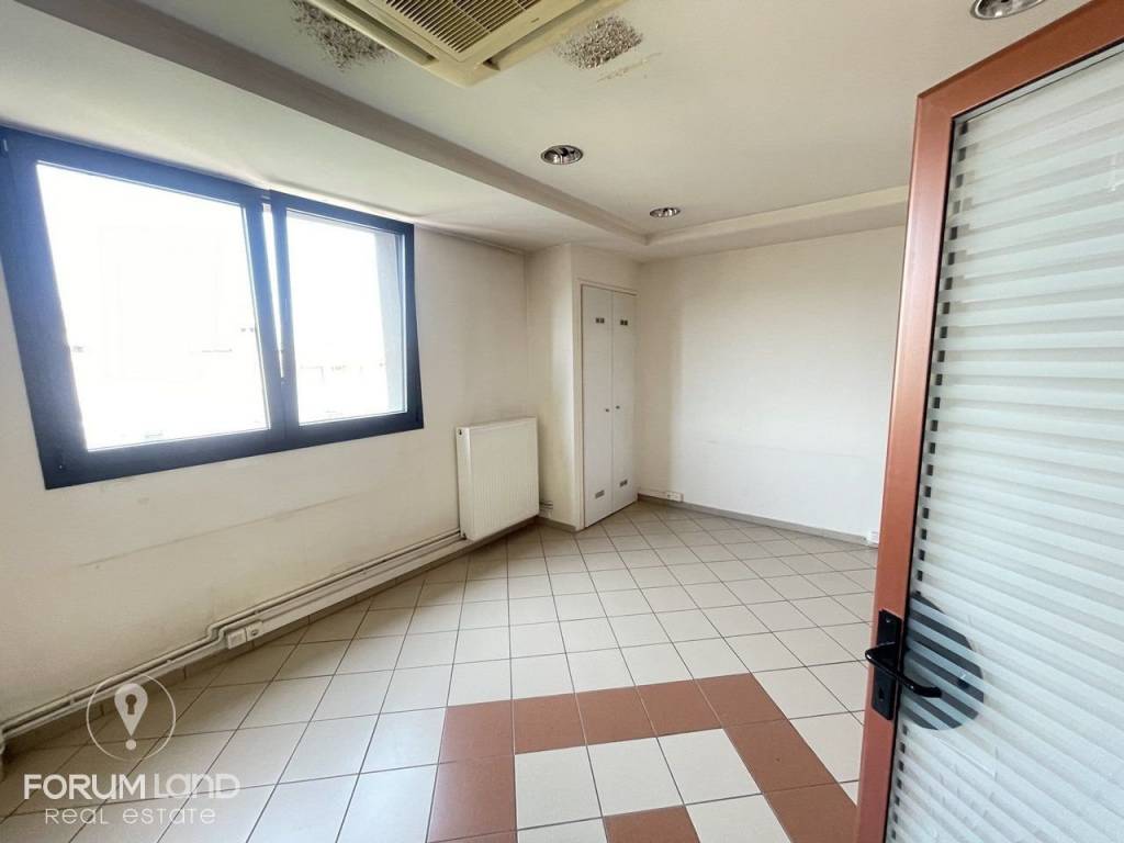 Forumland Real Estate, γραφειακός χώρος