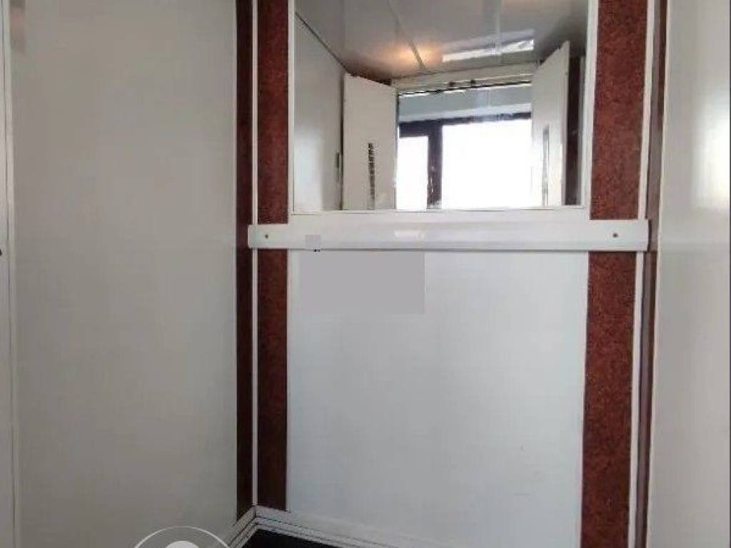 Forumland Real Estate, Ανελκυστήρας