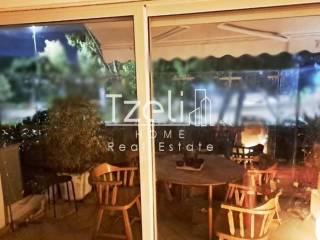 Θέα απο μπαλκόνι