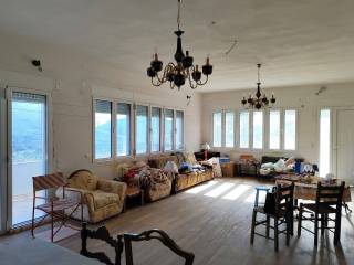 O CHOROS TOY ISOGEIOY