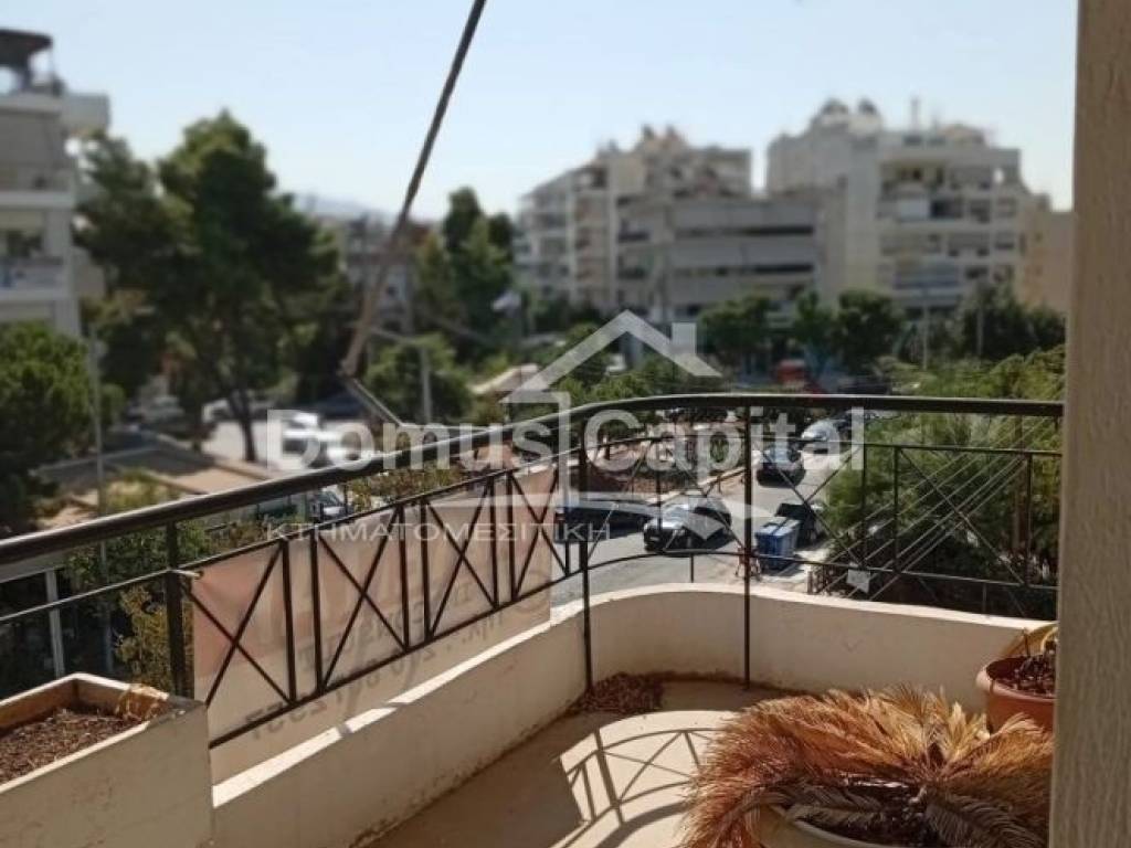 Θέα από μπαλκόνι