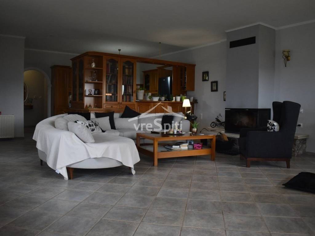 ΑΠΟΨΗ ΚΥΡΙΑΣ ΚΑΤΟΙΚΙΑΣ