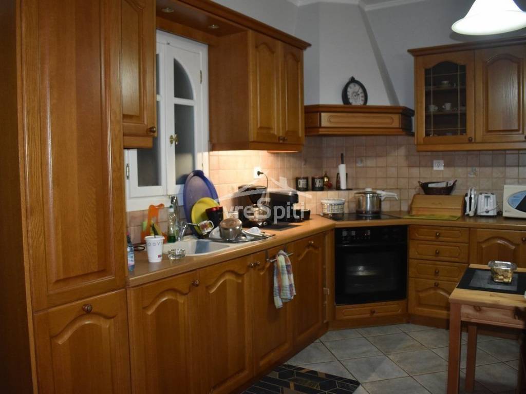 ΑΠΟΨΗ ΚΥΡΙΑΣ ΚΑΤΟΙΚΙΑΣ