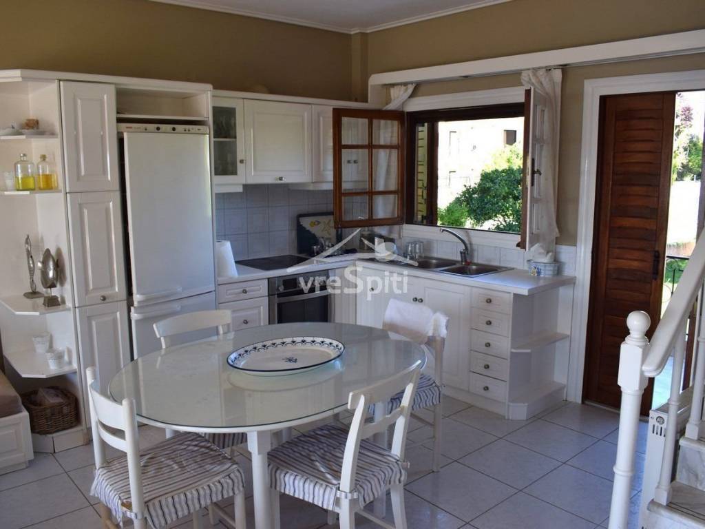 ΑΠΟΨΗ ΚΟΥΖΙΝΑΣ