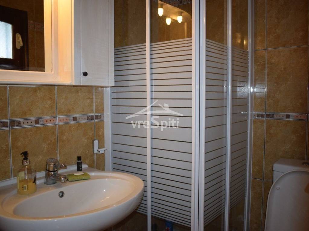 ΜΠΑΝΙΟ ΚΑΤΩ ΔΙΑΜΕΡΙΣΜΑΤΟΣ